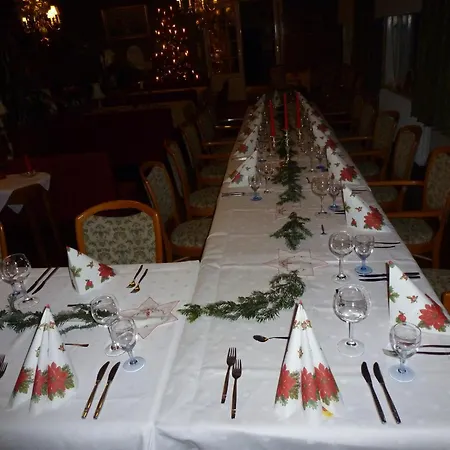 Waldschloesschen باد هيرنالب