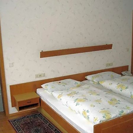 فندق Waldschloesschen 3*
