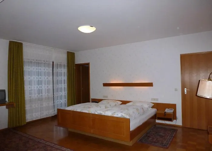 Waldschloesschen Hotell 3*